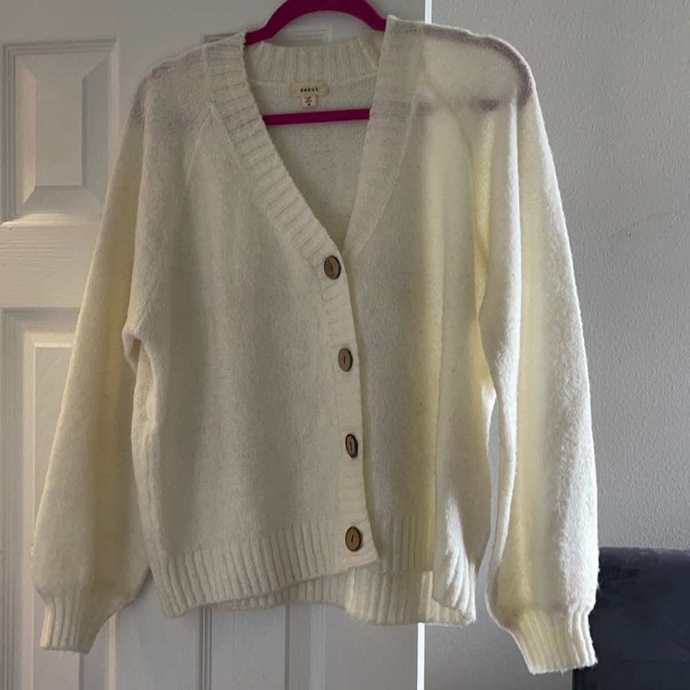 Debut Cream 4 button sweater